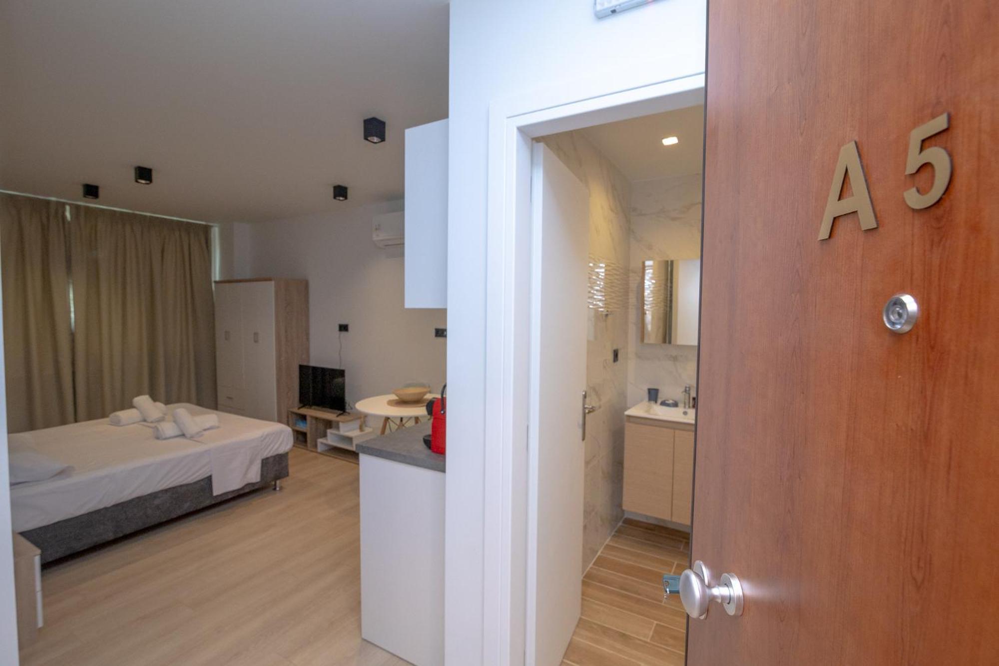 Facadoro Apartments Athens Luaran gambar
