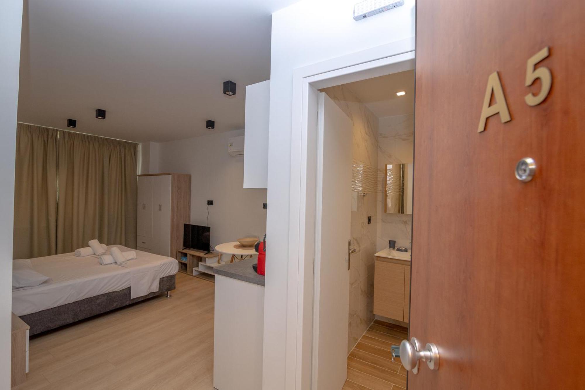 Facadoro Apartments Athens Luaran gambar